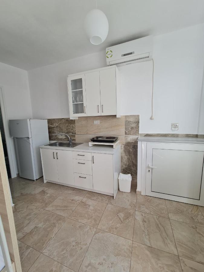 Ava'S Guesthouse Ksamil Dış mekan fotoğraf